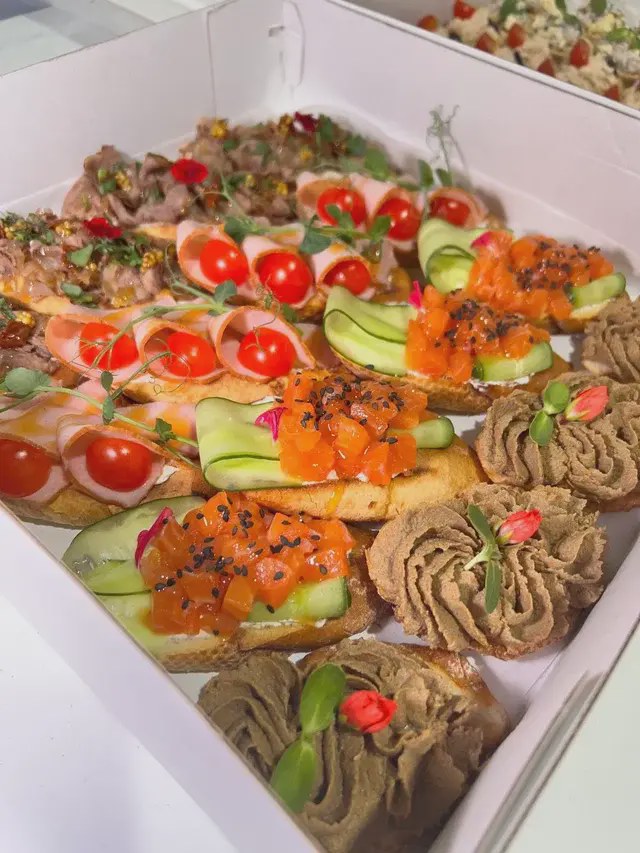 Брускетты XL "4 вкуса"16 шт